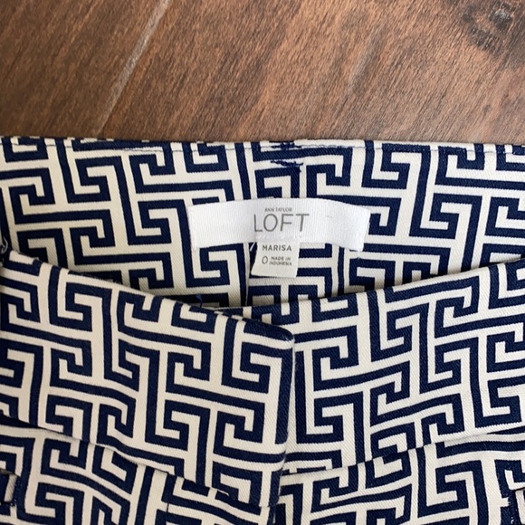 Ann Taylor Loft Capri Pants - Picture 2 of 8